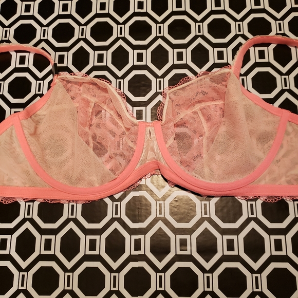 Victoria's Secret | BBV Unlined Lace Demi 36DDD - Picture 6 of 9